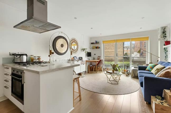 Peaceful and cosy 1 bedroom flat Main Photo