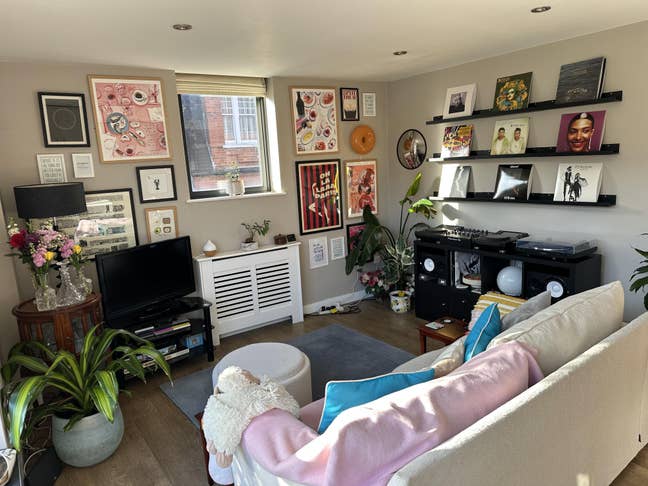 Bright double room & outdoor space, Spitalfields Main Photo