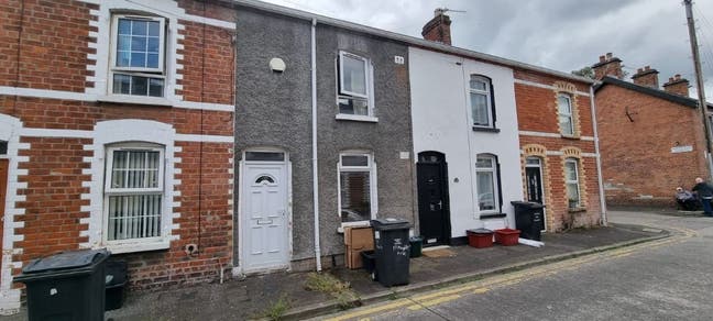 1 Doble room available at lisburn road Main Photo