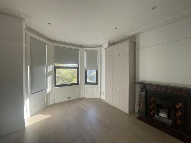 Two ensuite rooms in an apartment Main Photo