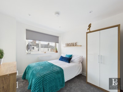 ✨ 1 Room Left - Maidenhead with Driveway Parking ✨ Main Photo