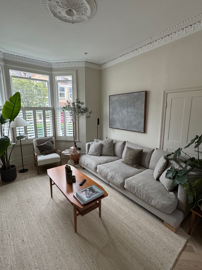 Ensuite in Recently Renovated Victorian Home Main Photo