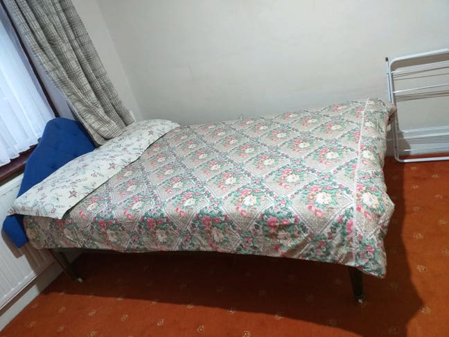 Single person rent £725 for 2 people £800 Main Photo