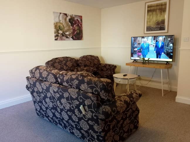 Furnish single bedroom in a shared flat in DA17 Main Photo