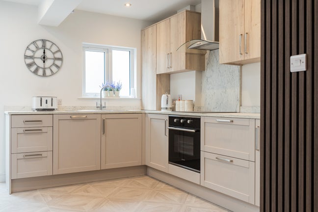 Cosy Room in BT4 - Stunning HMO! Main Photo