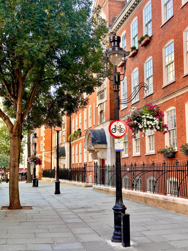 Beautiful flat in heart of Covent Garden available Main Photo