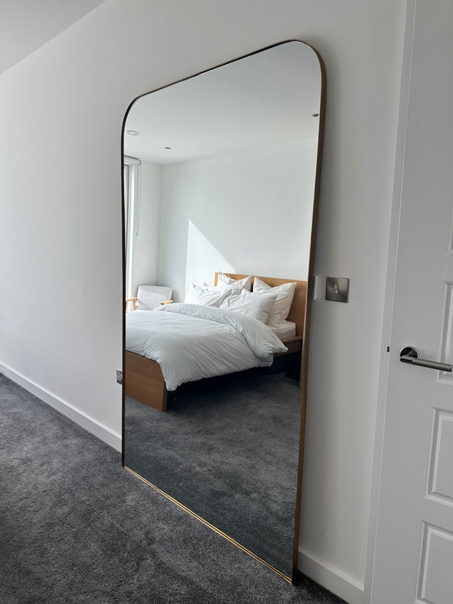 Riverview one bedroom en-suite available  Main Photo