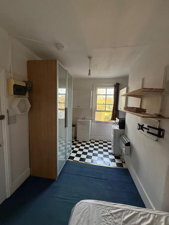 Top Floor Room in Stockwell Main Photo