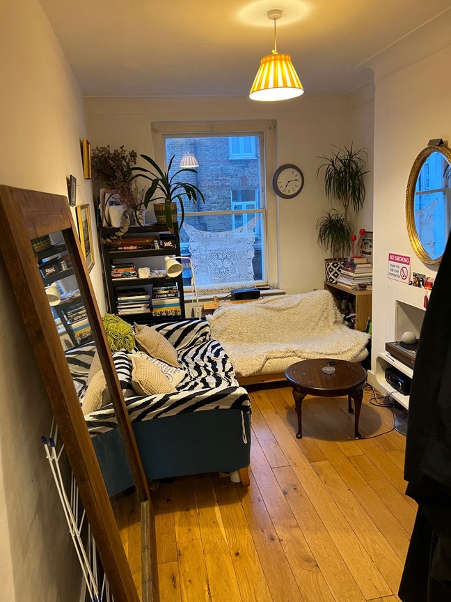 Double room sublet in Brixton available ASAP Main Photo