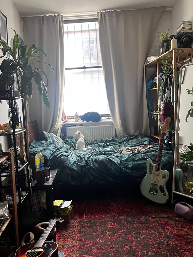 Creative Warehouse Room 1 Month Sublet  Main Photo