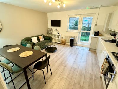 2-6 Months Let Rent Inc All Bills 4Bedroom 2 Bath Main Photo