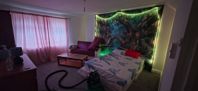 Everything clean and new  Main Photo