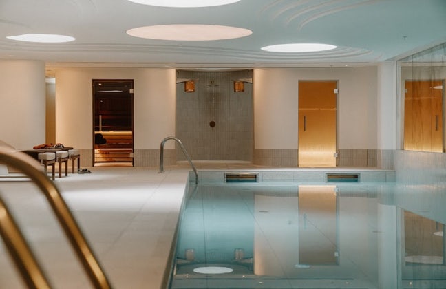 Sublet studio room during holiday period Dec/ Jan Main Photo