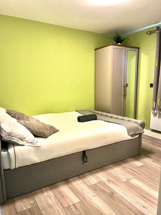 Ensuite bathroom Double room  Main Photo