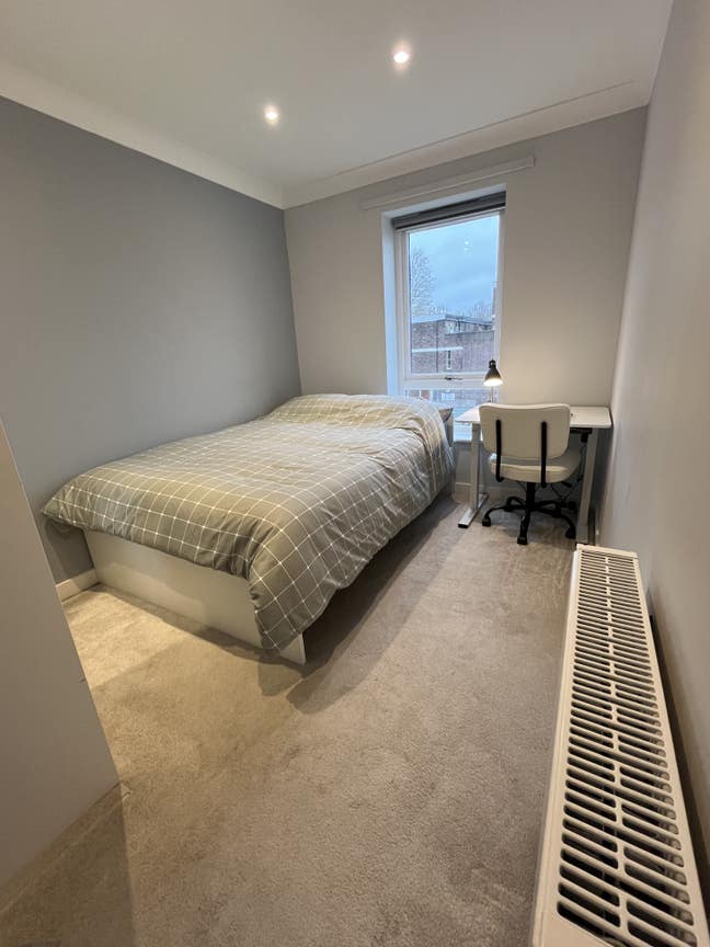 Double room available in 2 bed flat Angel Main Photo