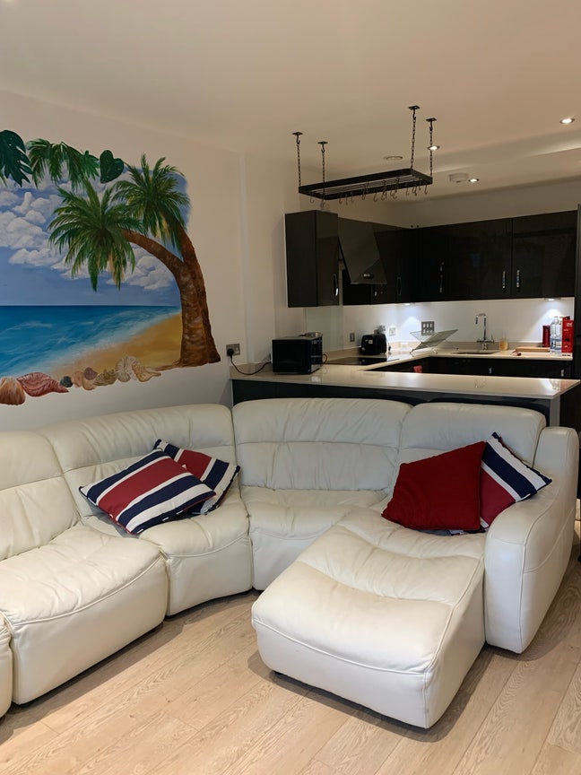 Entire spacious flat Main Photo