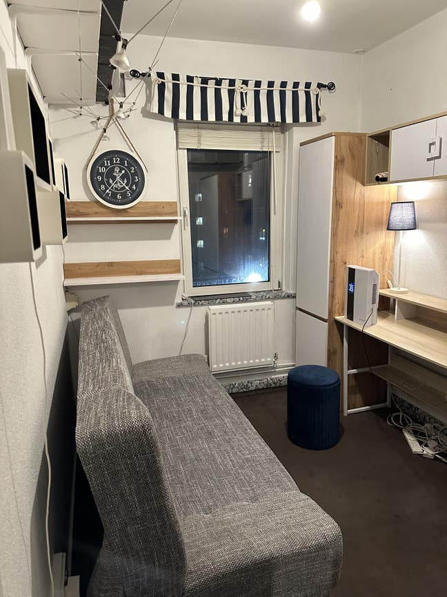 Looking for a new flatmate Main Photo