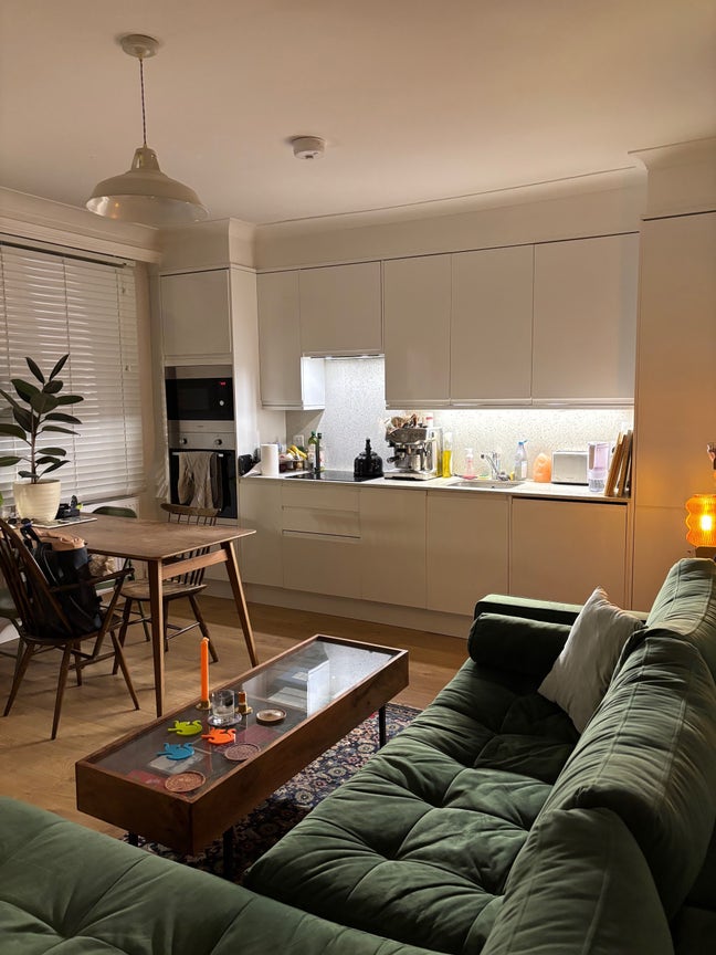 Gorgeous 2 bed flat in Dalston Main Photo