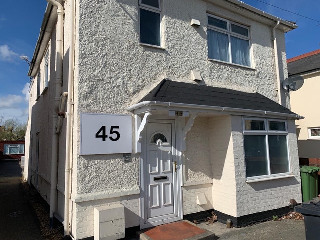 Double en-suite Room Available  Main Photo