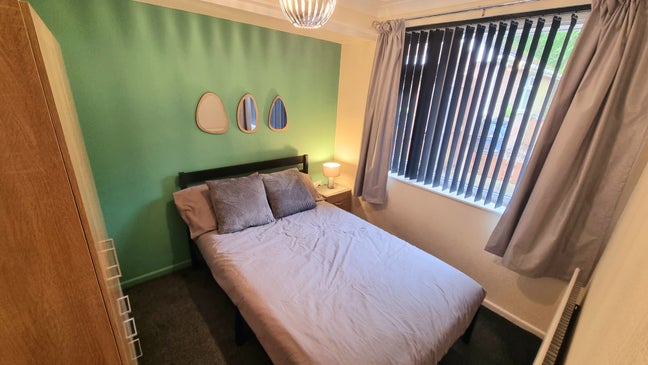 Two gorgeous rooms near Bolton Hospital 🏥  Main Photo