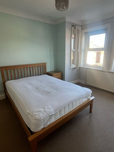 DOUBLE Room Available in Charminster, Bournemouth Main Photo