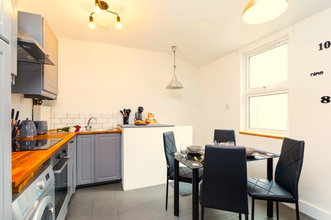 ✨Bright Dbl Room in Catford Bridge  Main Photo