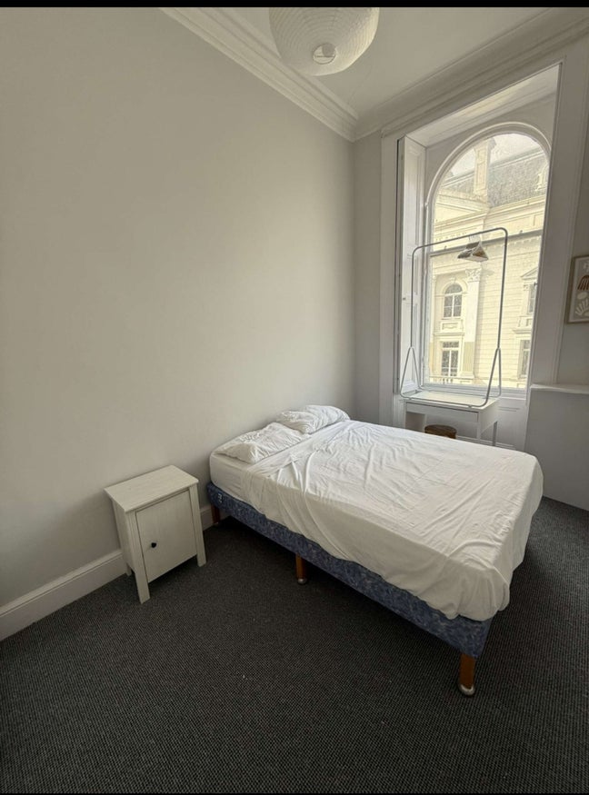 Single room - edinburgh city center  Main Photo