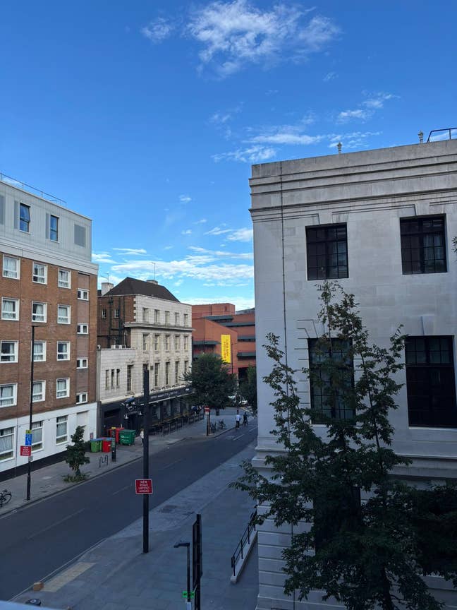 QAM flat  Main Photo