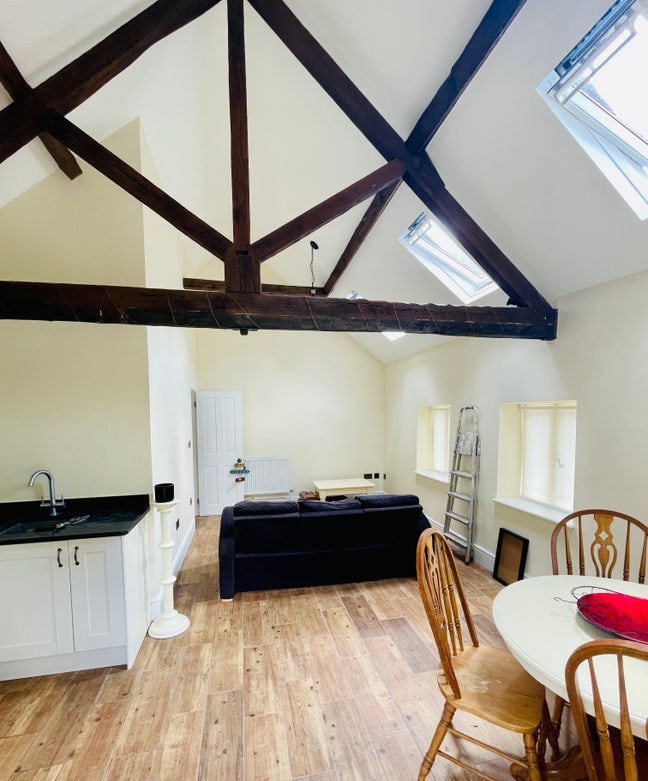 Room to rent  Main Photo