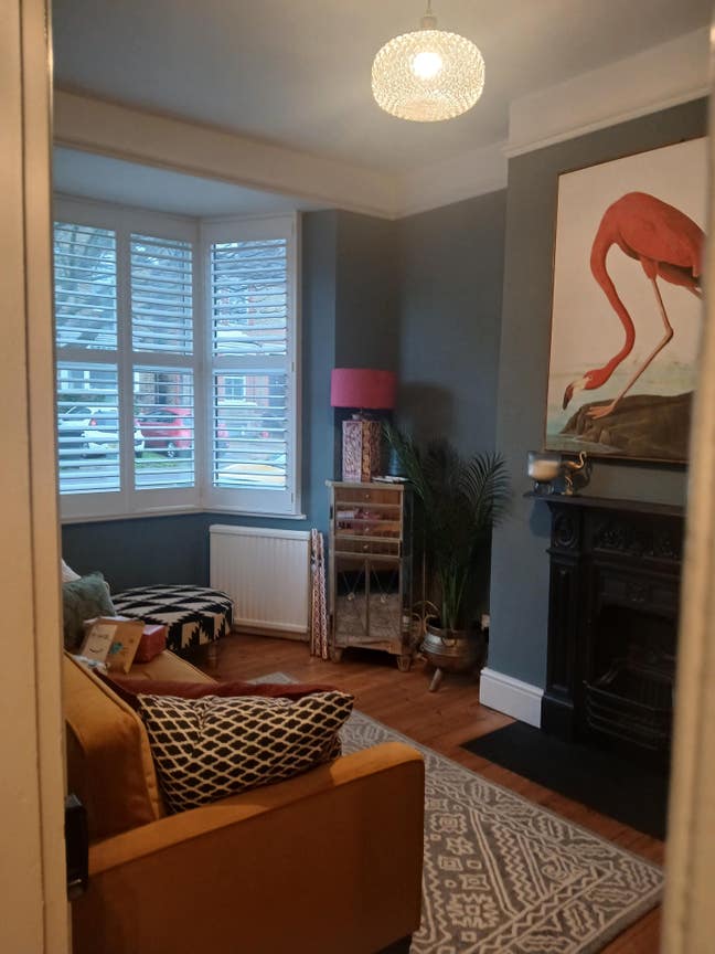 Gorgeous room in house near town centre Main Photo