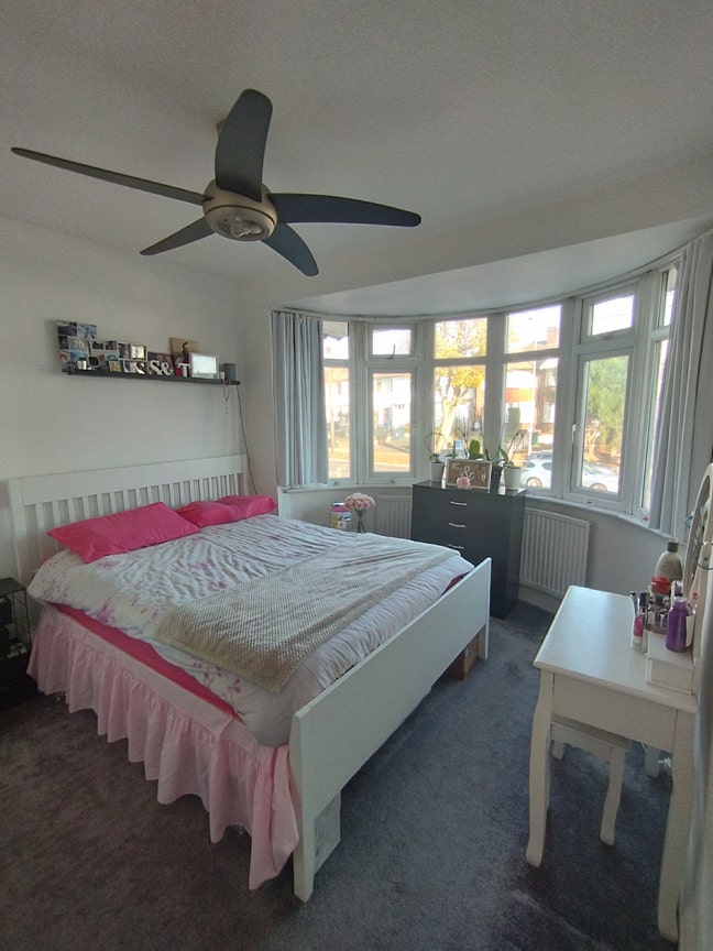 Double Room for Rent Main Photo