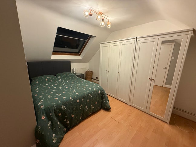 Double room - available in Cheam, Sutton Main Photo