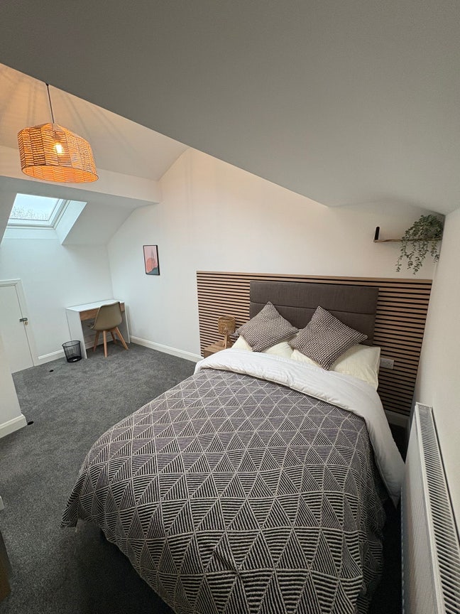 Brand new renovation  Main Photo