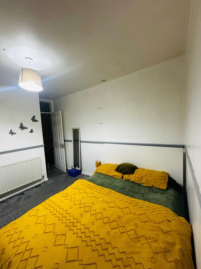 Double Room To Let  Main Photo