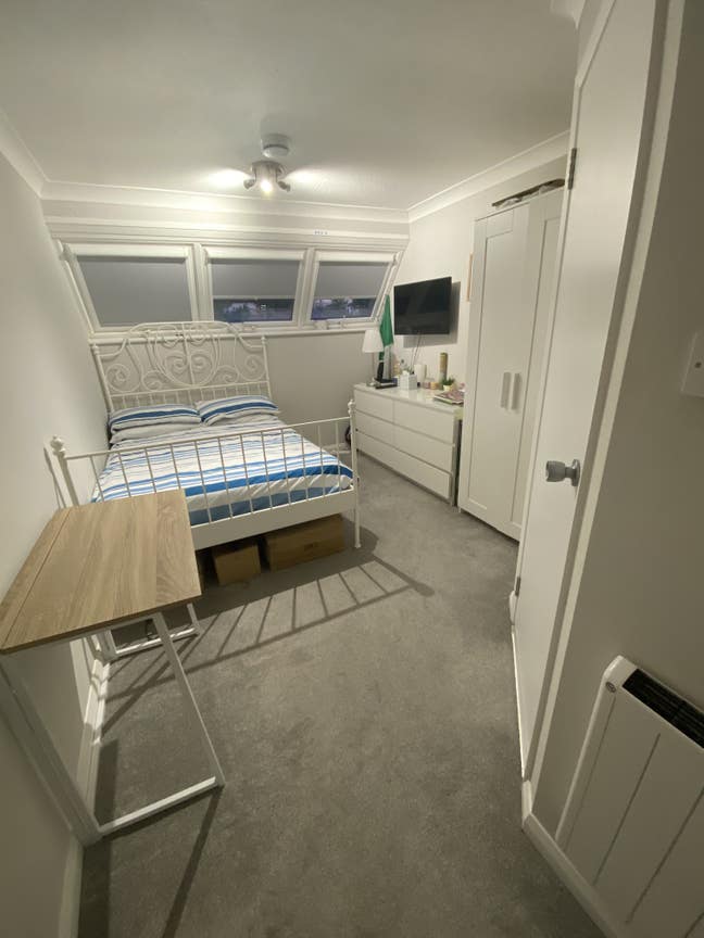 Refurbished Home Near Station & Hospital Main Photo