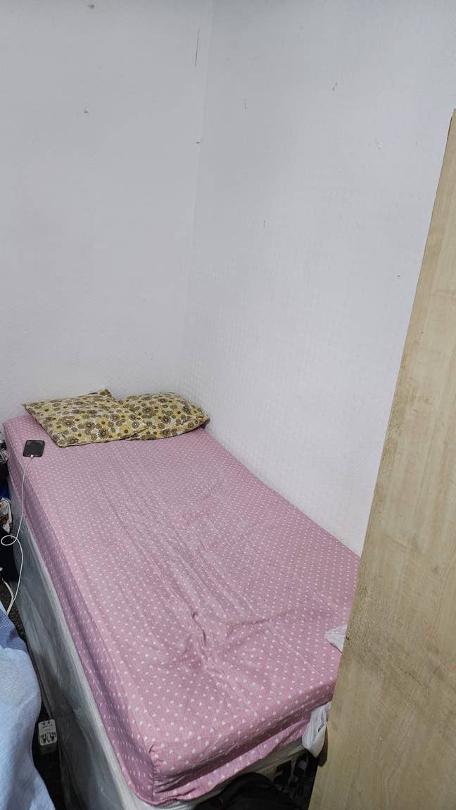 Bed space available  Main Photo