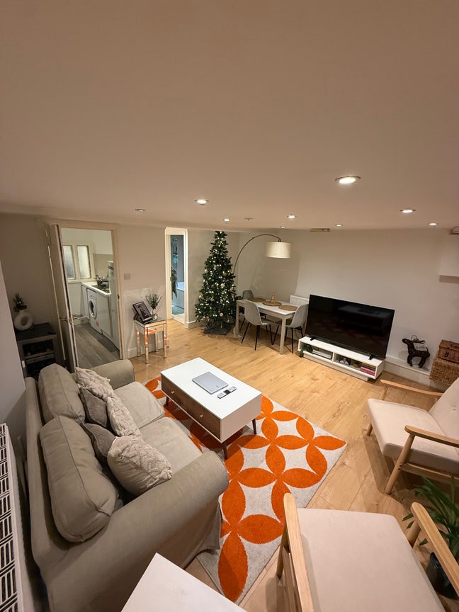 Fantastic 1-Bedroom flat  Main Photo