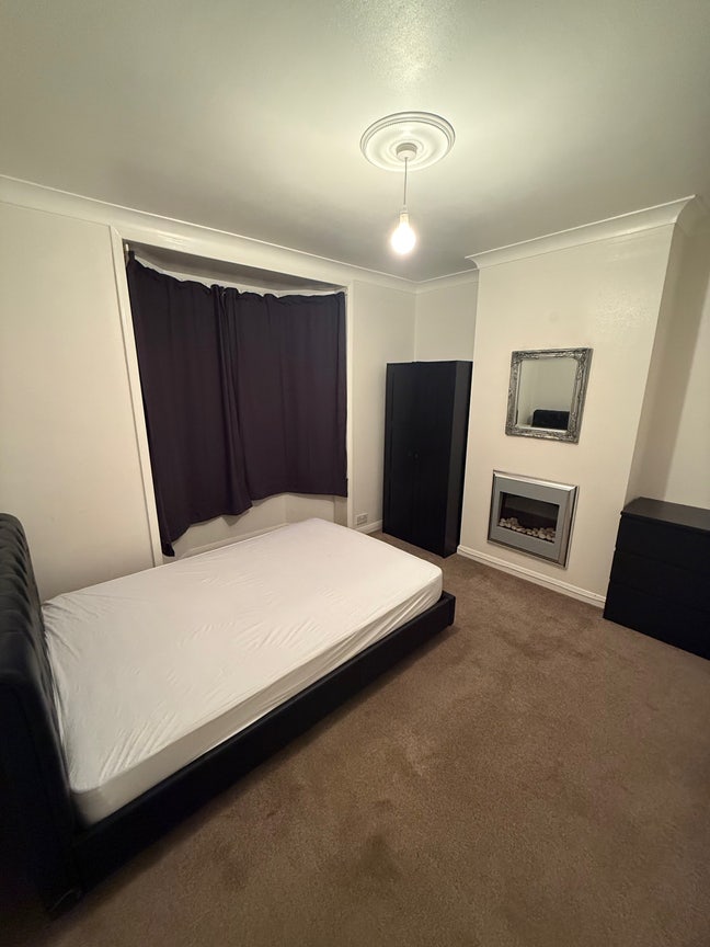 Double bedroom  Main Photo