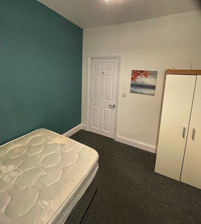 En-suite close to city centre Main Photo