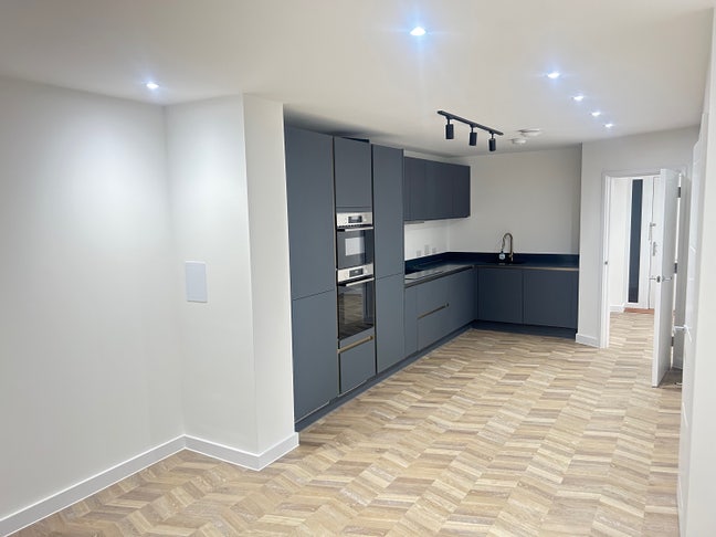 Furnished Rooms available in Greenwich Main Photo