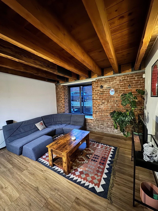 Spacious room in Jacksons Warehouse Main Photo