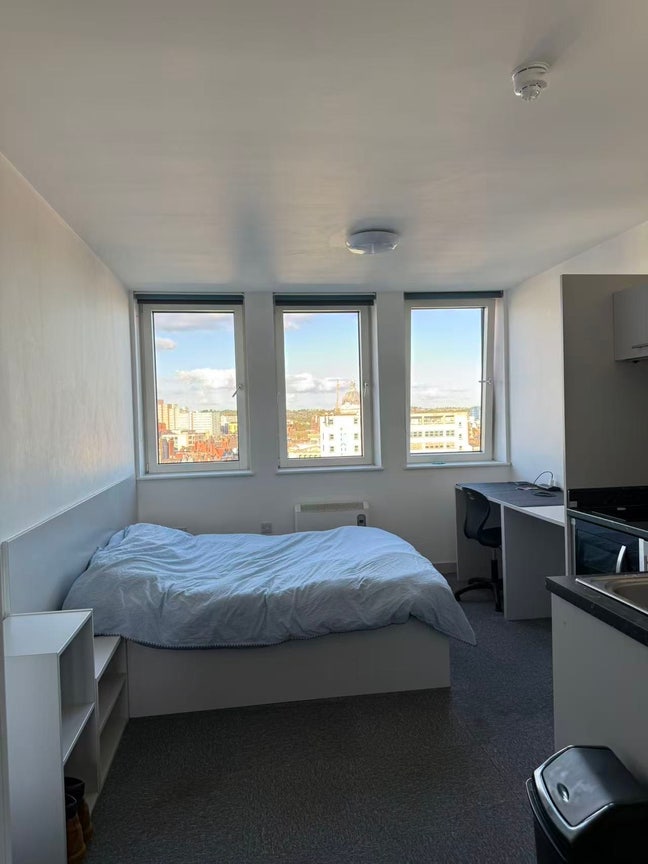 Nottingham student apartment sublet Main Photo