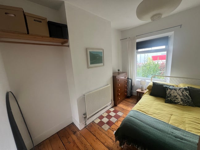 Comfy double room central Cardiff  Main Photo