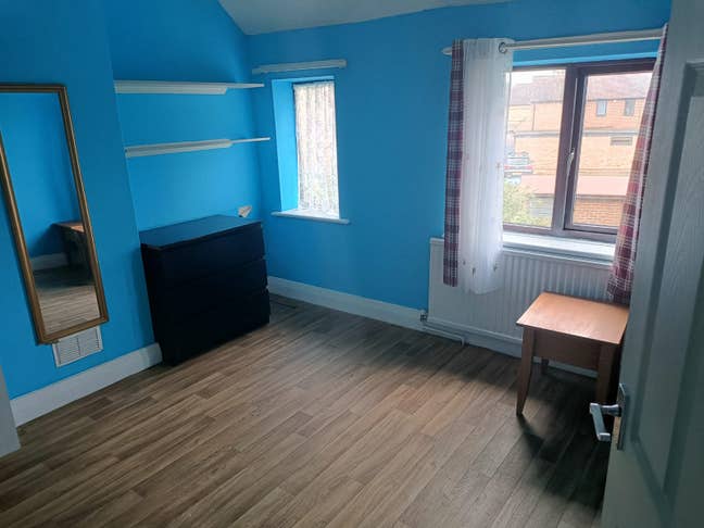 Double Bedroom Suitable for a couple or 2 person. Main Photo