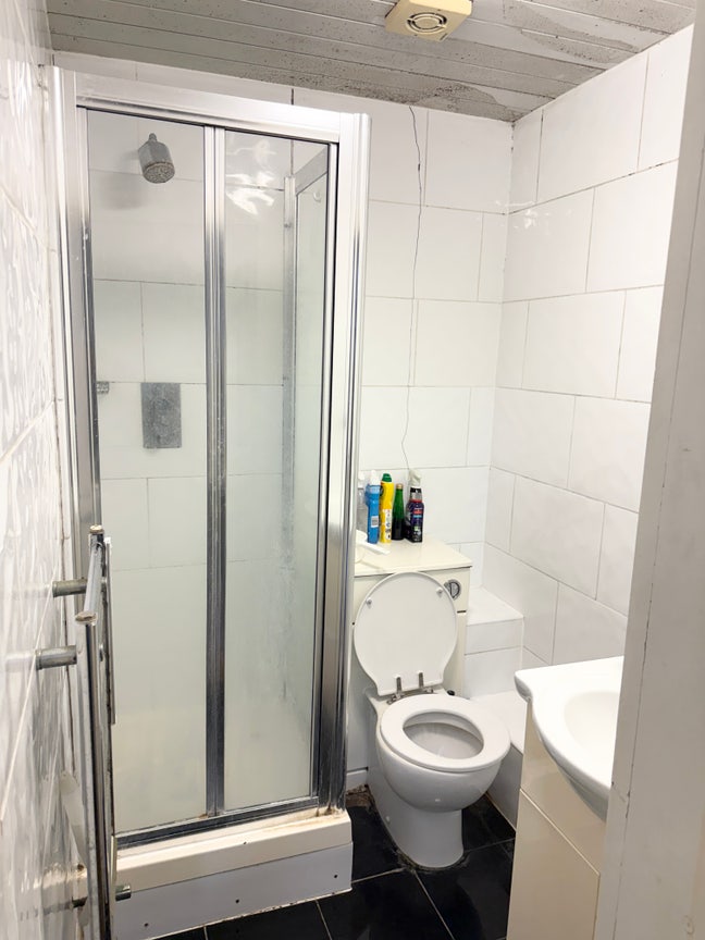 Large Studio to Rent Immediately  Main Photo