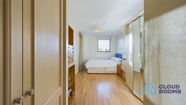 En Suite Room in Shared Flat – E14 🏠 Canary Wharf Main Photo