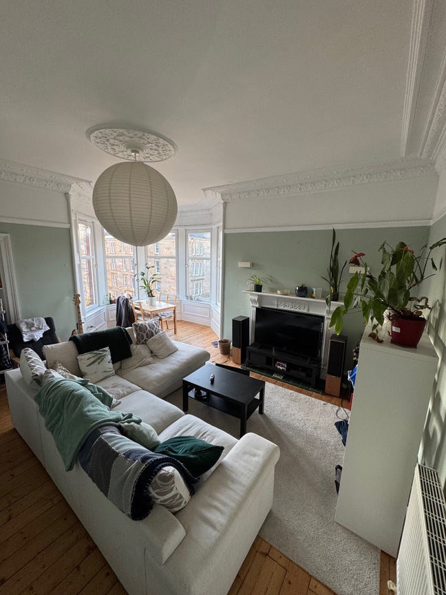 Room for rent in woodlands area Main Photo