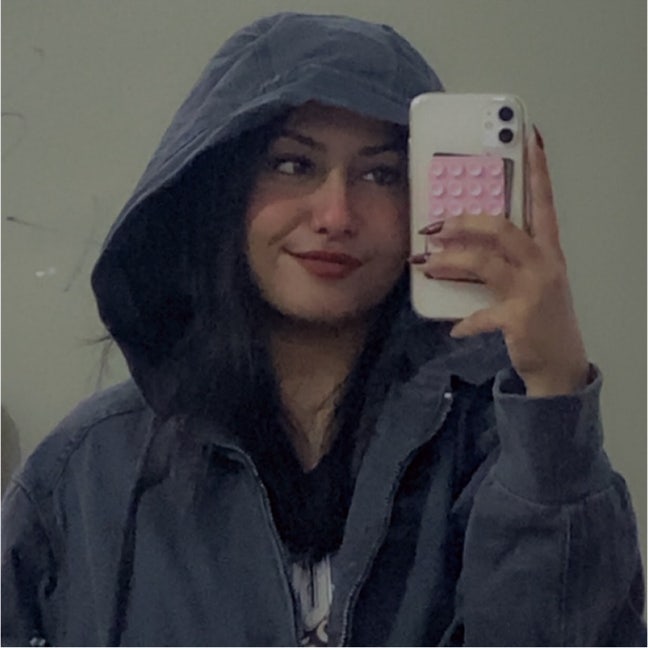 Student Female seeks a single or double room Main Photo