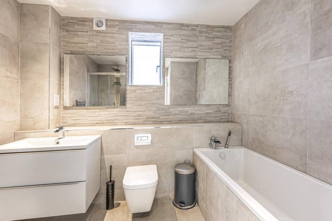 Double Room in Stylish Cowley House Share Main Photo