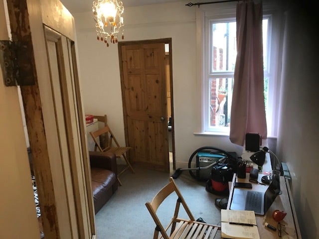 Student House Share Central Guildford Main Photo